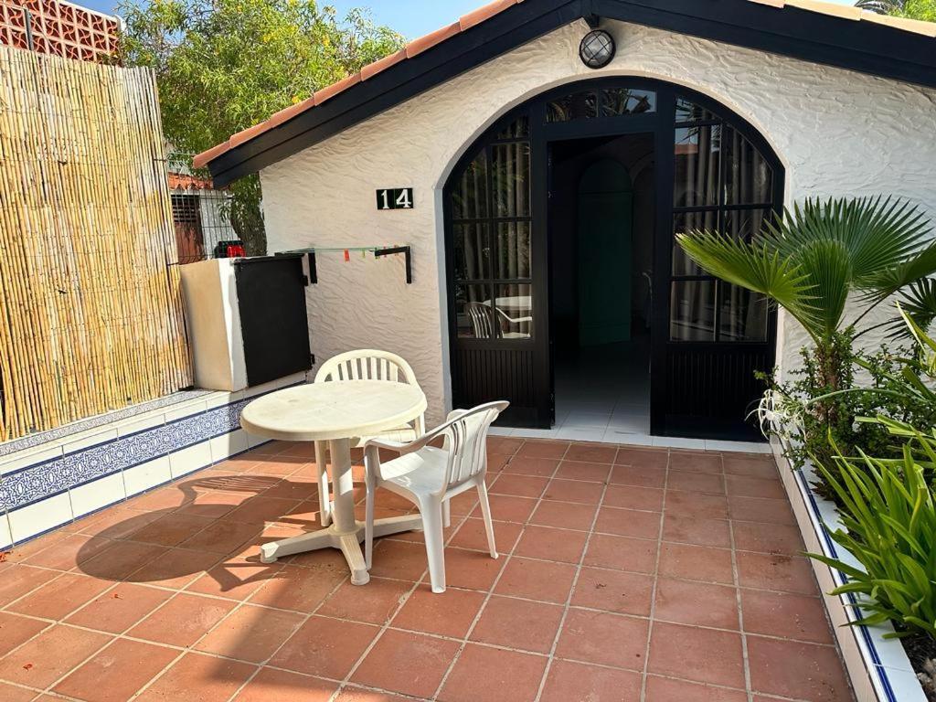 Miramar Boutique Apartments Adults Only Corralejo Bagian luar foto